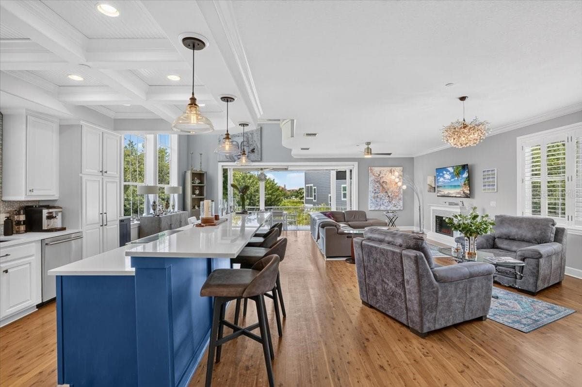6330 Laguna Dr, Longboat Key, FL 34228 - 6330 LAGUNA DR, LONGBOAT KEY