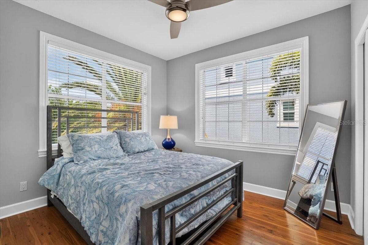 6330 Laguna Dr, Longboat Key, FL 34228 - 6330 LAGUNA DR, LONGBOAT KEY