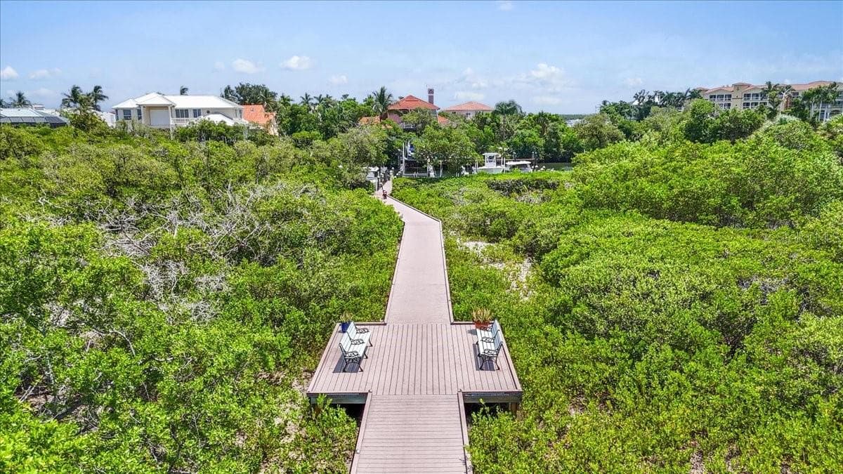 6330 Laguna Dr, Longboat Key, FL 34228 - 6330 LAGUNA DR, LONGBOAT KEY