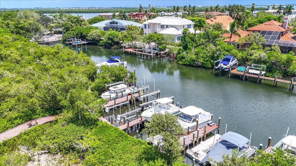 6330 Laguna Dr, Longboat Key, FL 34228 - 6330 LAGUNA DR, LONGBOAT KEY