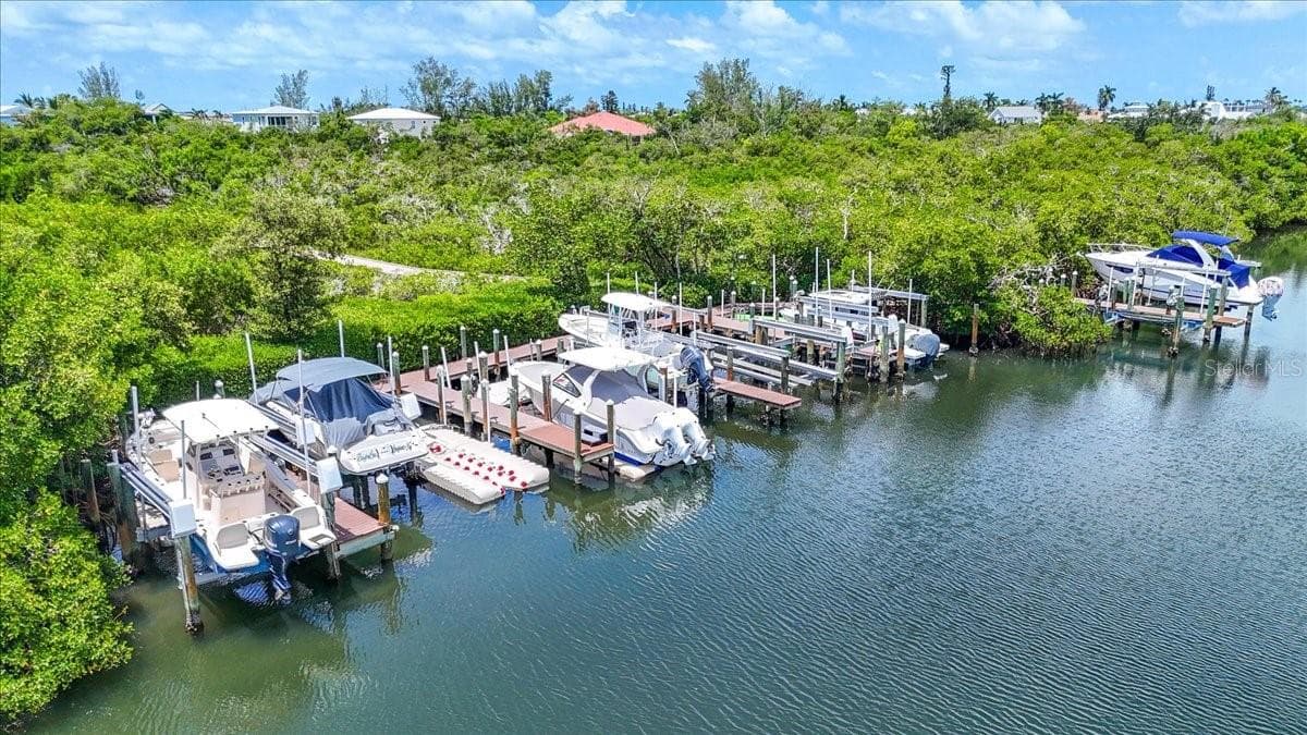 6330 Laguna Dr, Longboat Key, FL 34228 - 6330 LAGUNA DR, LONGBOAT KEY