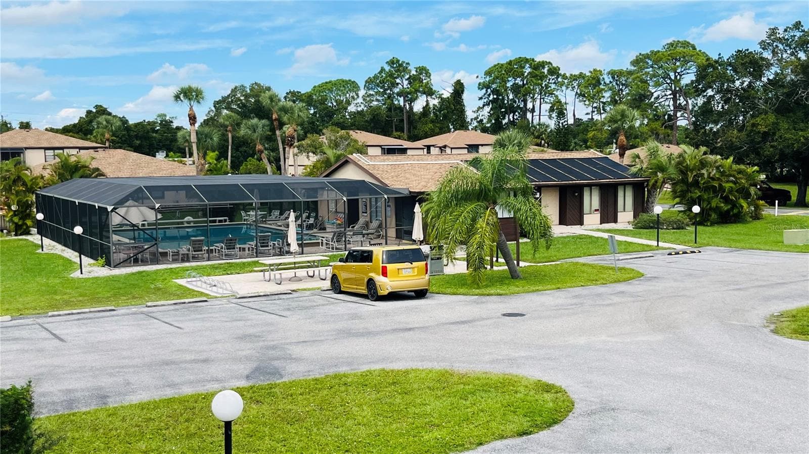 Close to pool - 4022 BEAVER LN #800H, PORT CHARLOTTE