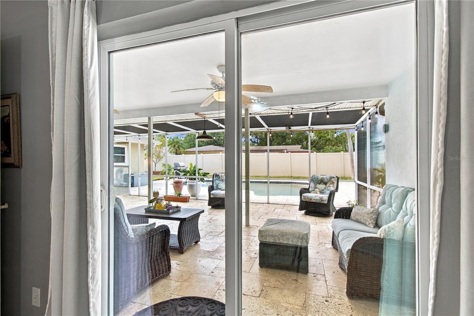 Your doorway to outdoor entertaining - 1967 ARVIS CIR E, CLEARWATER