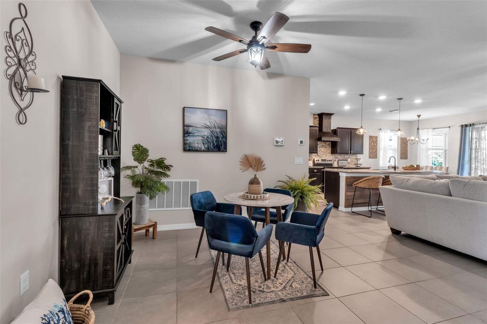 Single Family Residence at 13225 WATERLEAF GARDEN CIR, RIVERVIEW, photo 9 of 57