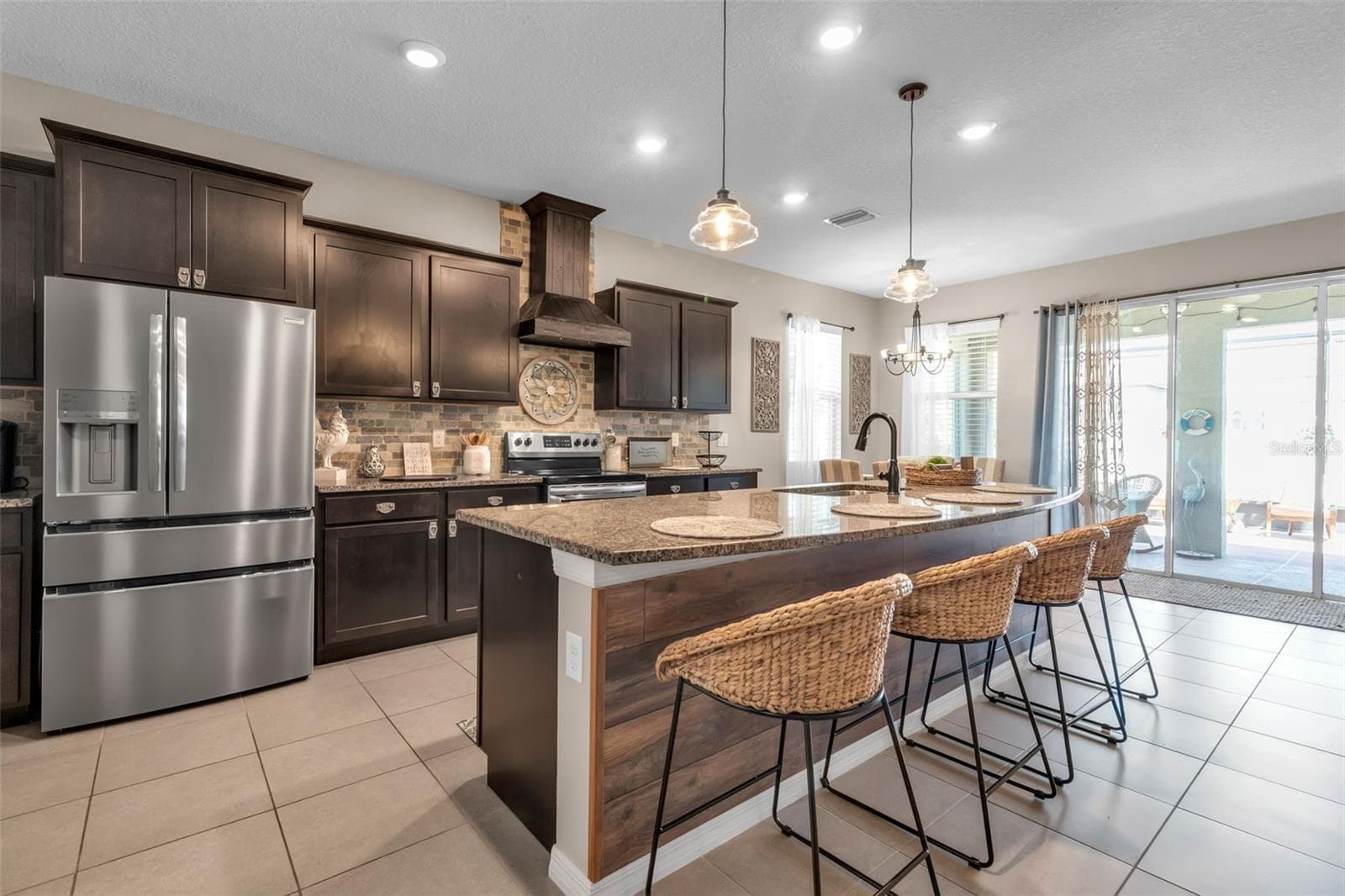 Single Family Residence at 13225 WATERLEAF GARDEN CIR, RIVERVIEW, photo 11 of 57