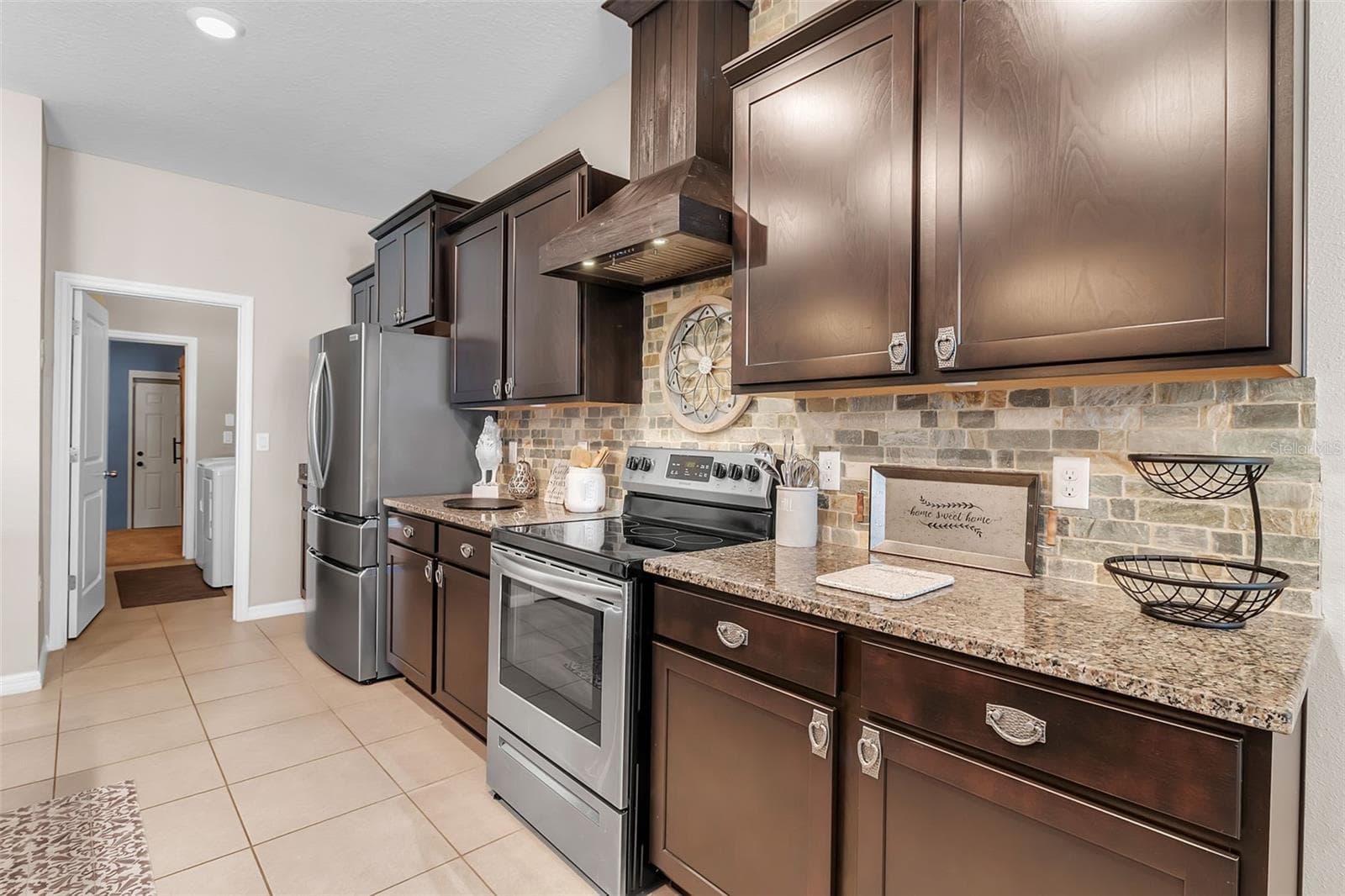 Single Family Residence at 13225 WATERLEAF GARDEN CIR, RIVERVIEW, photo 14 of 57