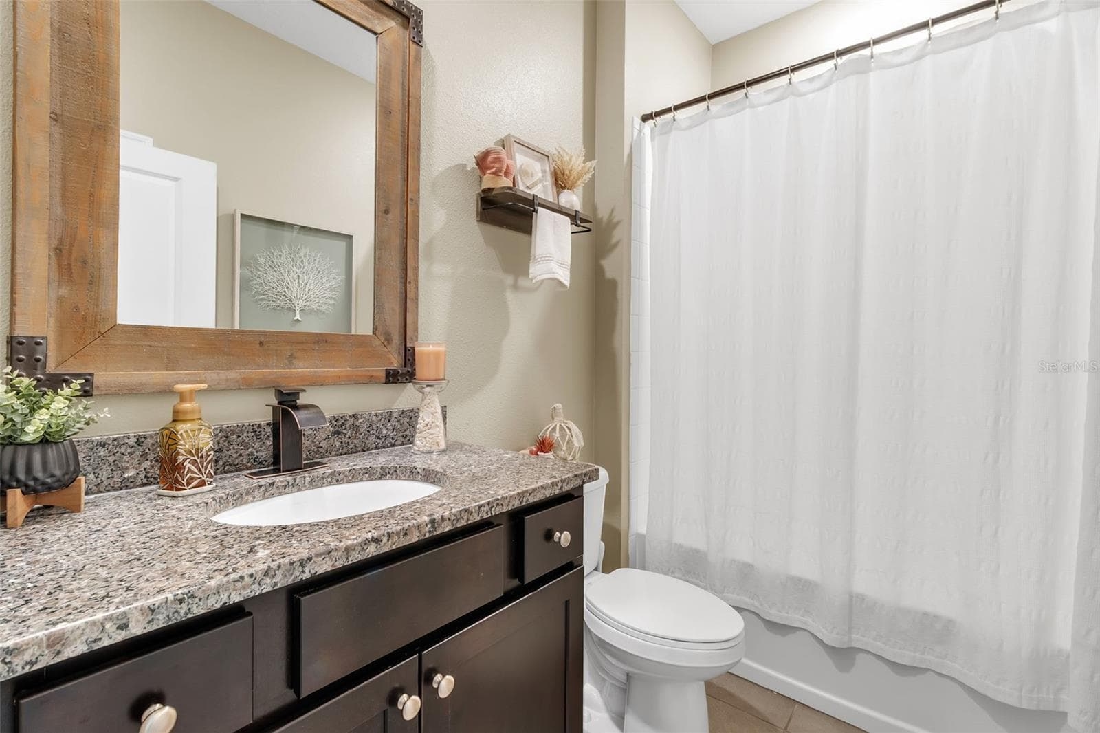 Single Family Residence at 13225 WATERLEAF GARDEN CIR, RIVERVIEW, photo 43 of 57