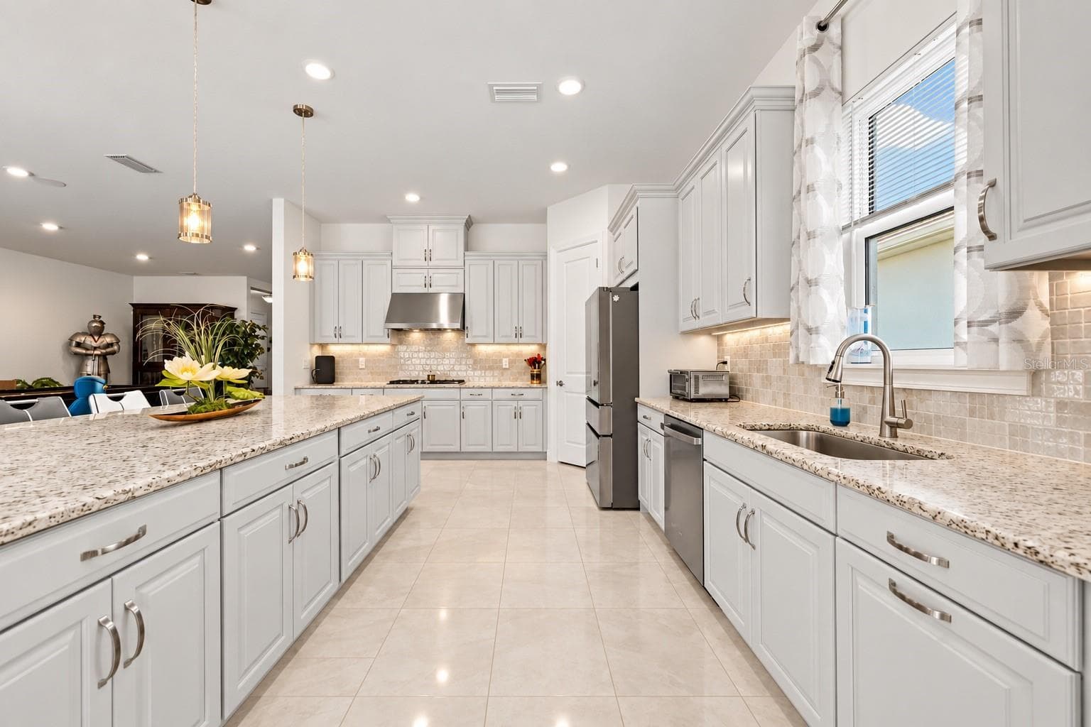 Single Family Residence at 15416 SAN LAZZARO AVE, LAKEWOOD RANCH, photo 21 of 100
