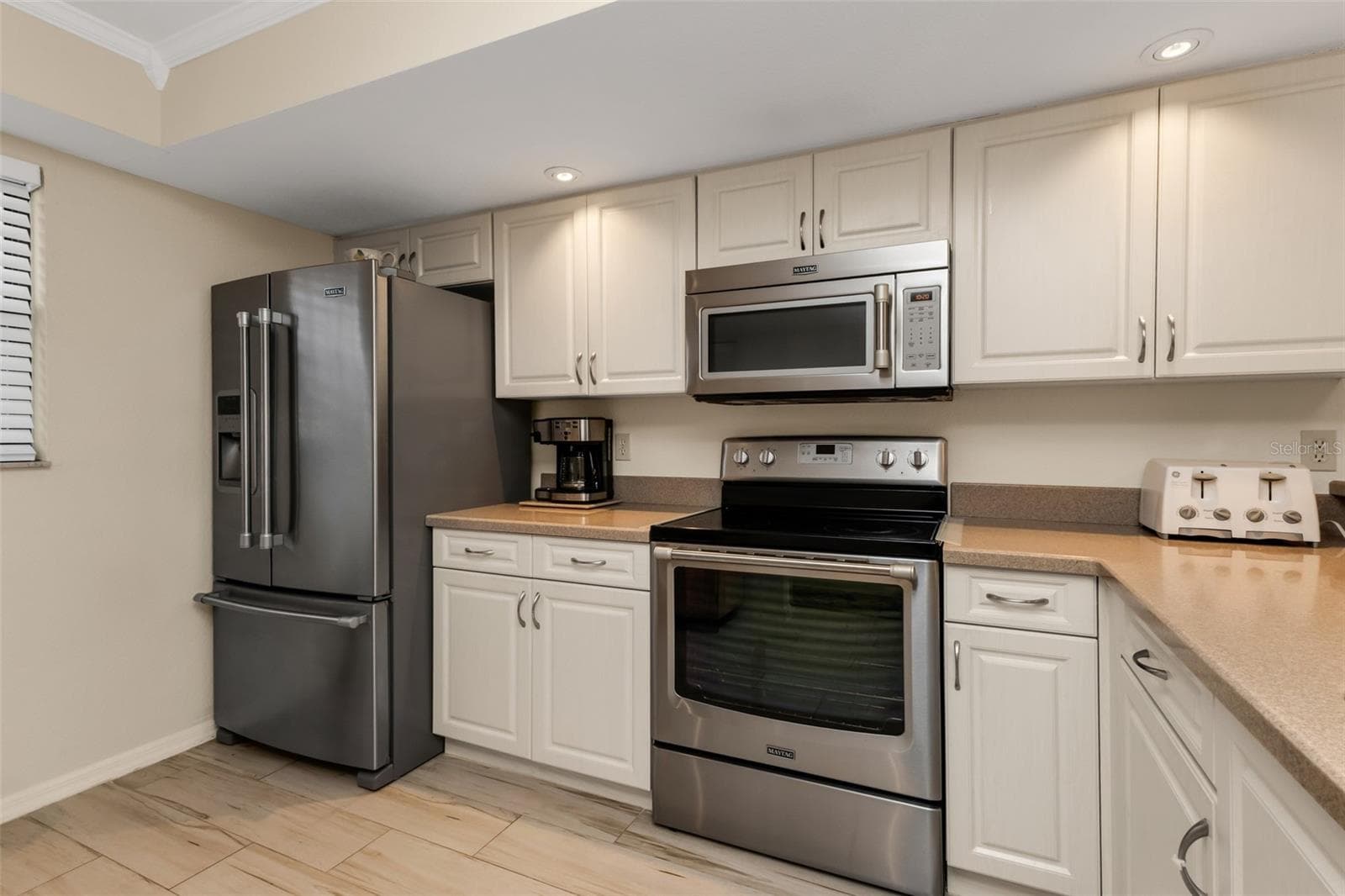 Condominium at 367 COLDEWAY DR #H10, PUNTA GORDA, photo 4 of 36