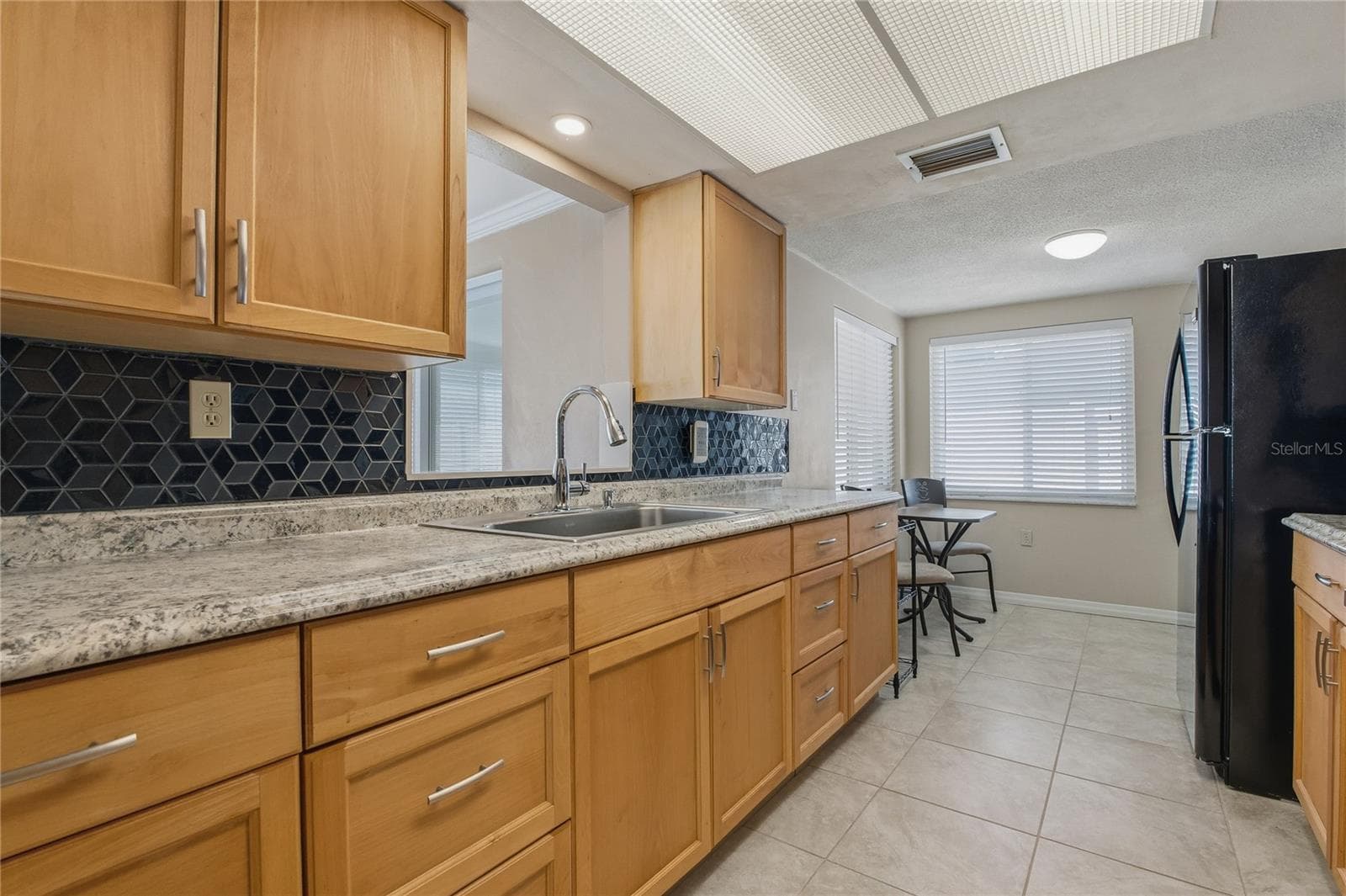 Single Family Residence at 7420 SANDALWOOD DR, PORT RICHEY, photo 16 of 43