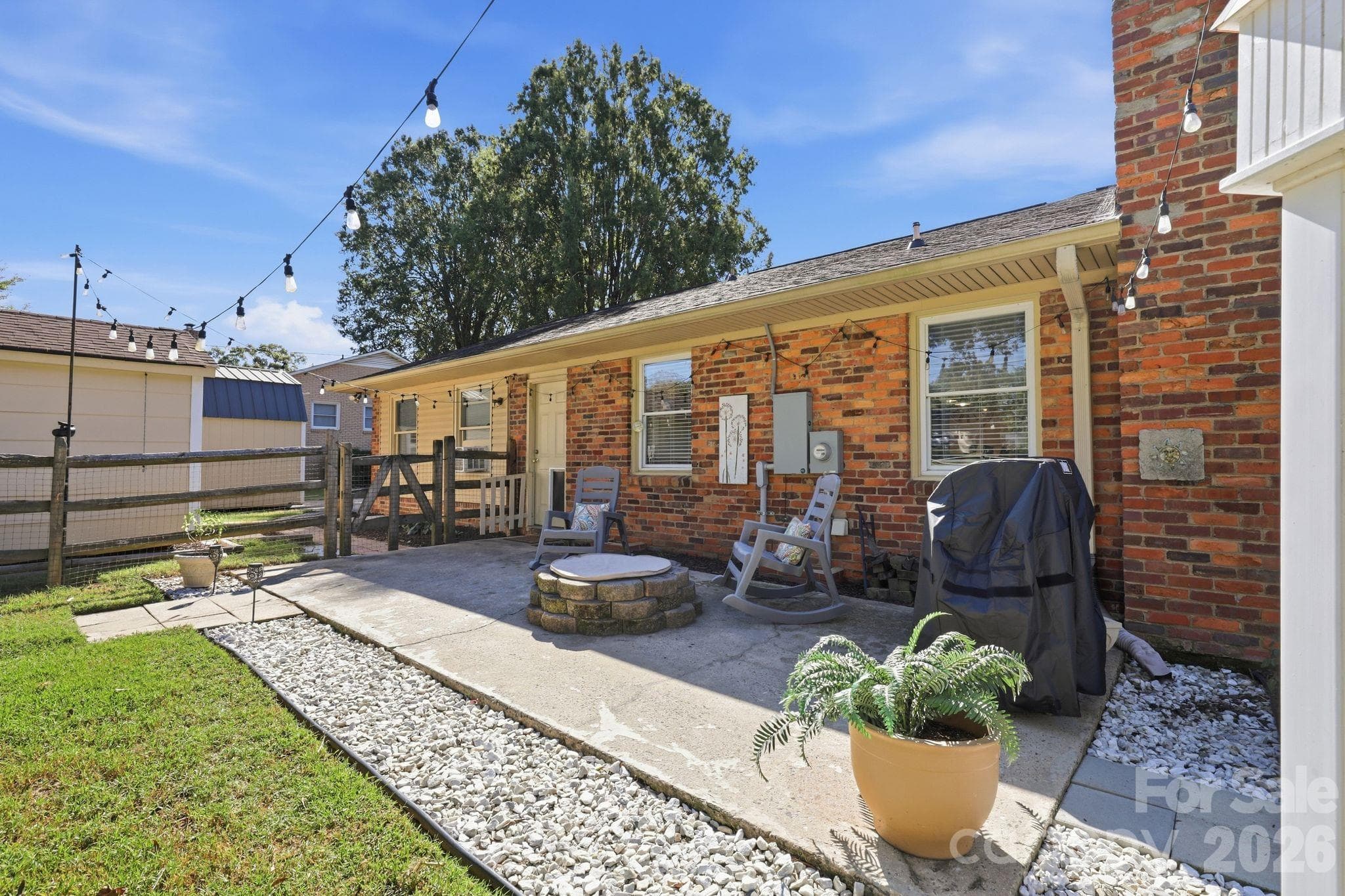 Single Family Residence at 8317 Fallsdale Drive, Charlotte, photo 26 of 30