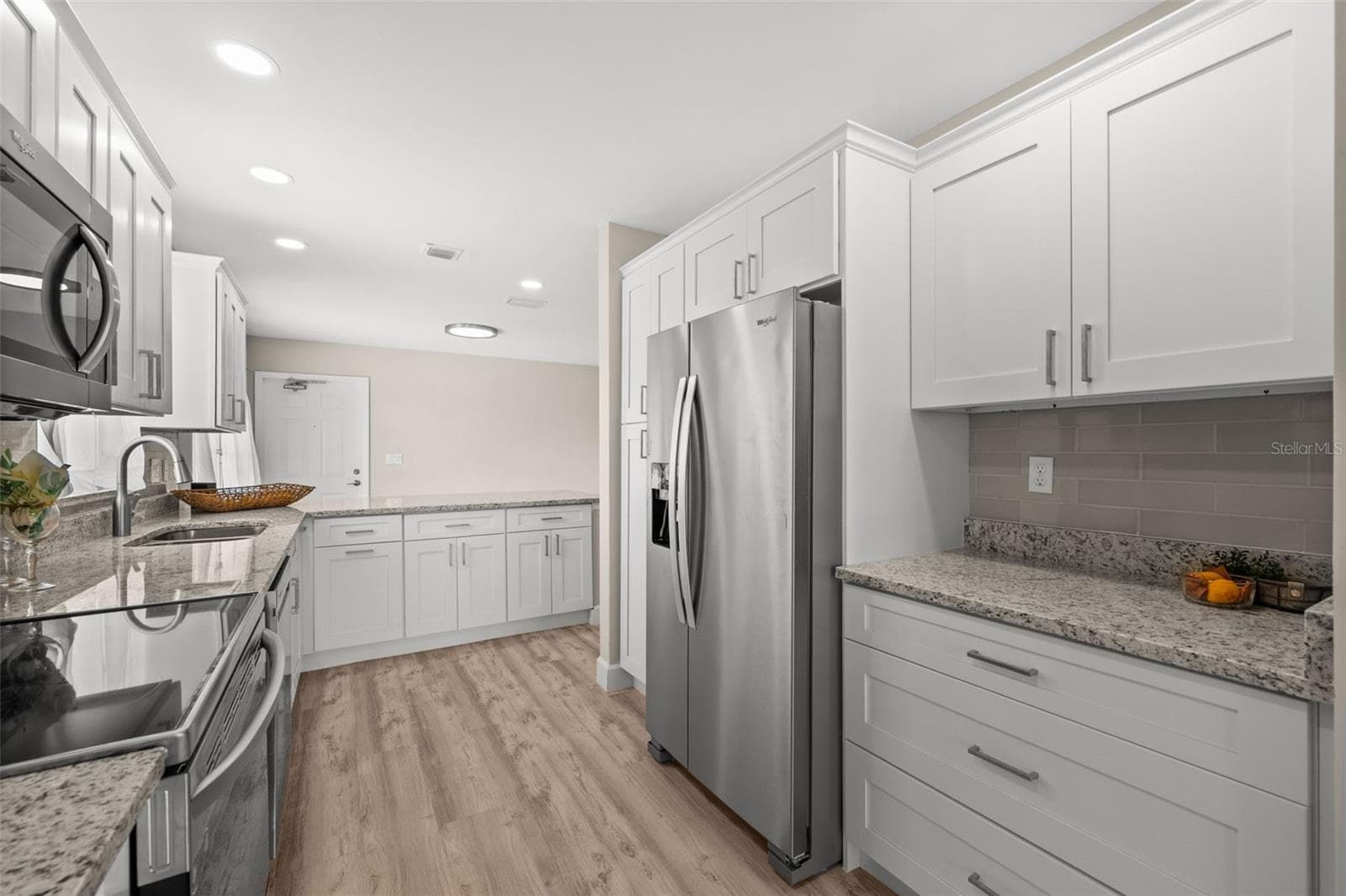 Well appointed kitchen with stainless appliances - 1345 SE 40TH TER #2E, CAPE CORAL