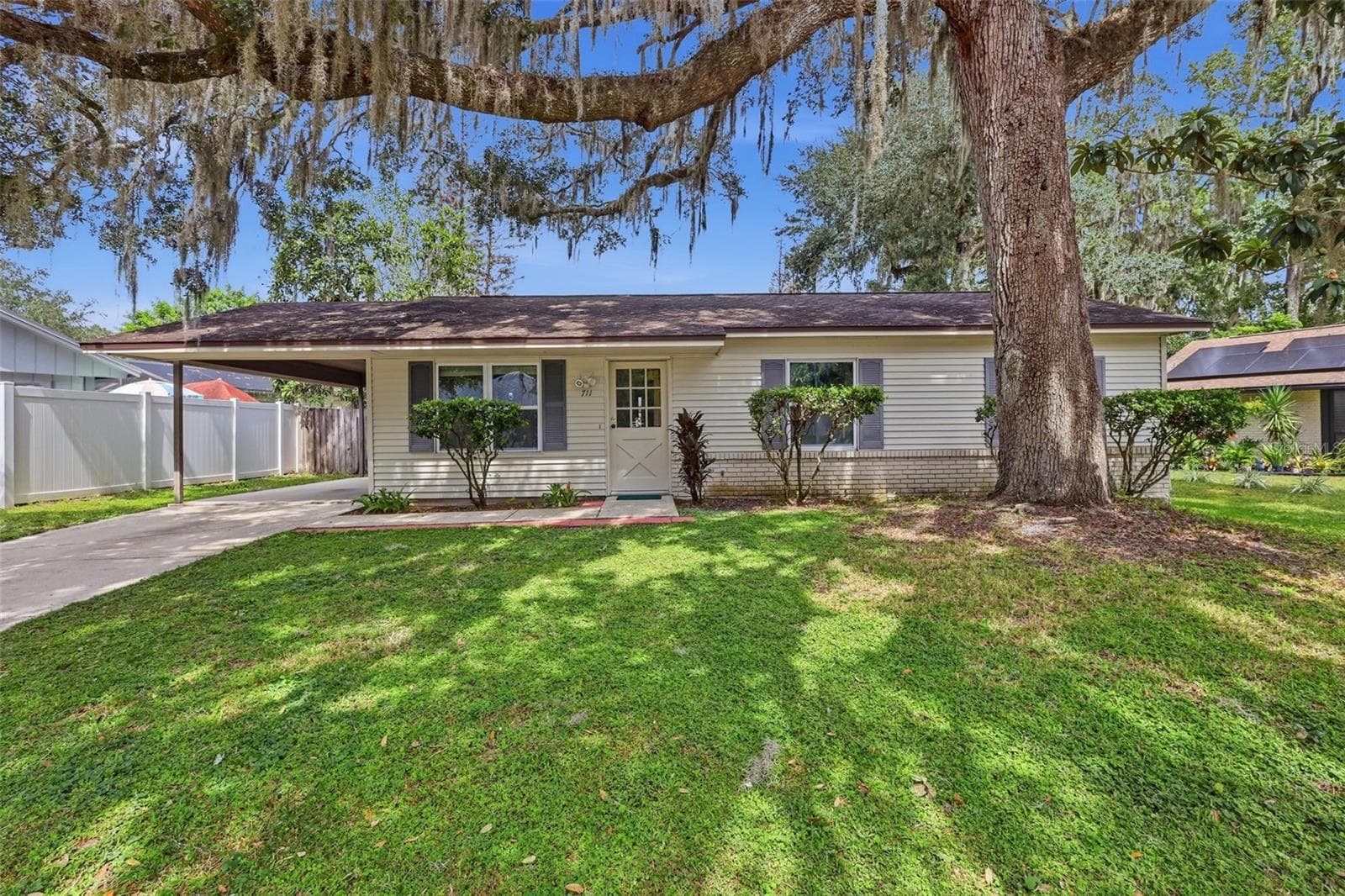Single Family Residence at 711 THISTLE PL, WINTER SPRINGS, photo 2 of 59