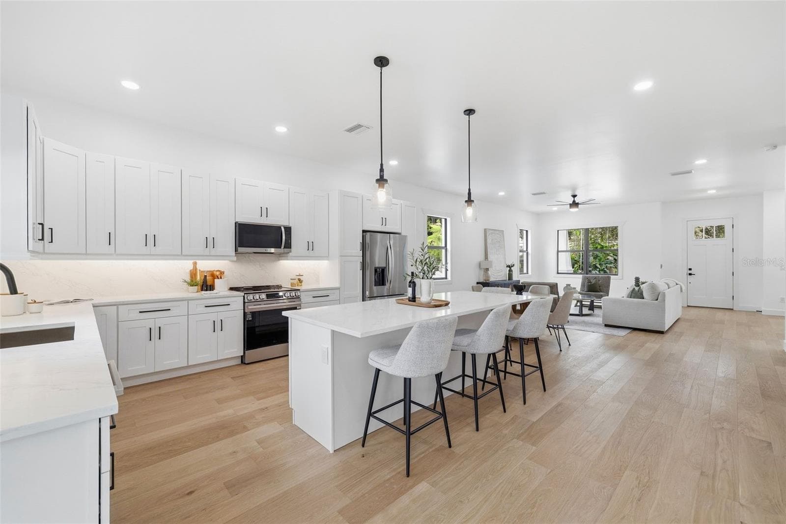 Single Family Residence at 307 W JEAN ST, TAMPA, photo 13 of 35