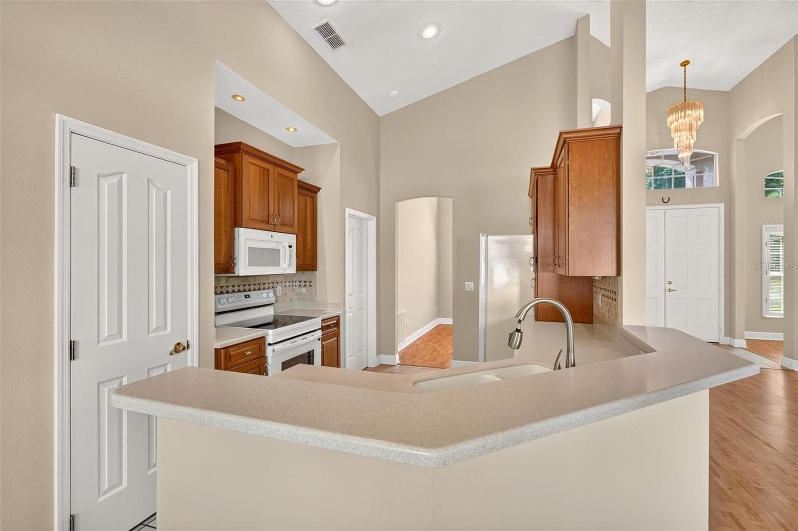 Kitchen - 5206 HAWFORD CIR, BELLE ISLE