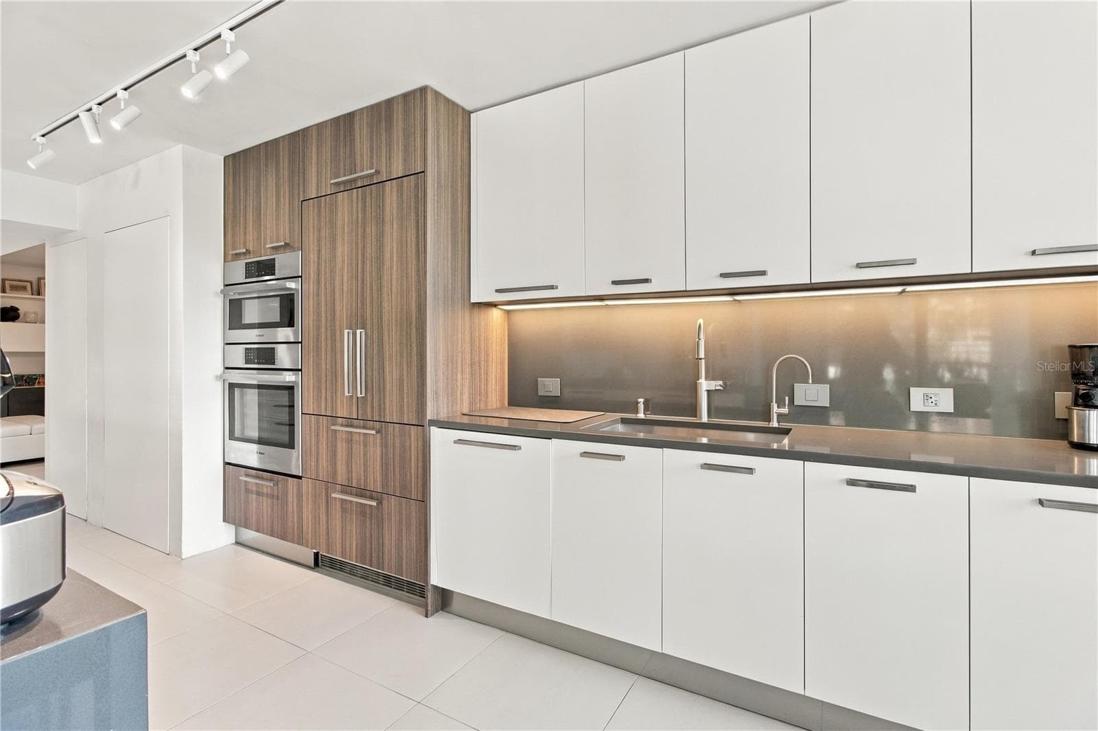 Kitchen - 1111 N GULFSTREAM AVE #3D, SARASOTA