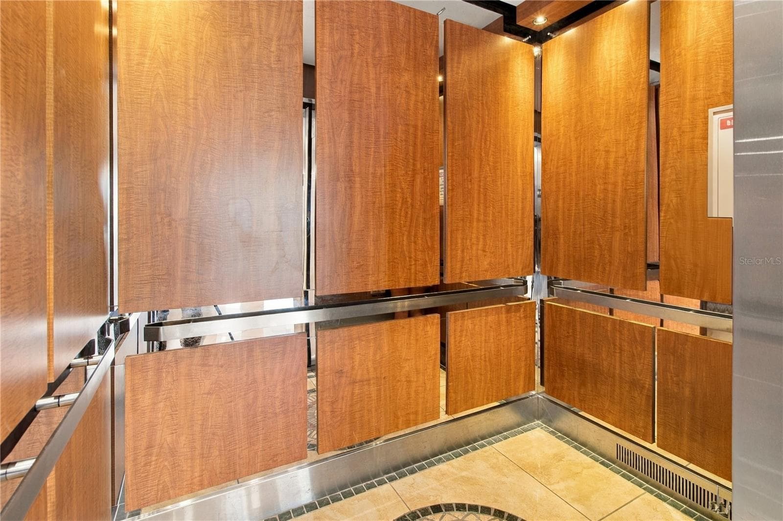 Elevator - 1111 N GULFSTREAM AVE #3D, SARASOTA