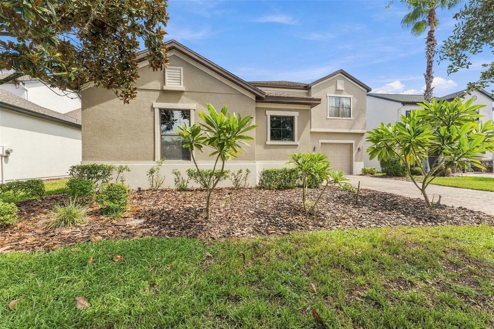 Front shot of home - 3508 MAJESTIC VIEW DR, LUTZ