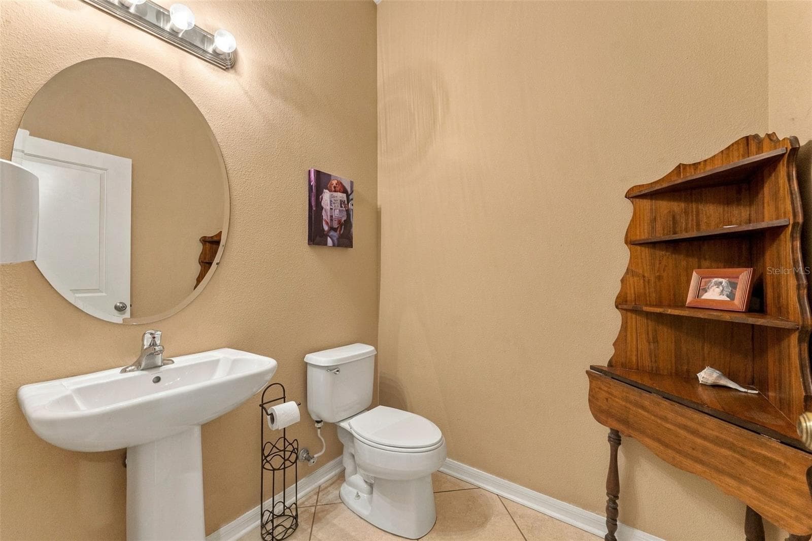 1/2 bath first floor - 3508 MAJESTIC VIEW DR, LUTZ