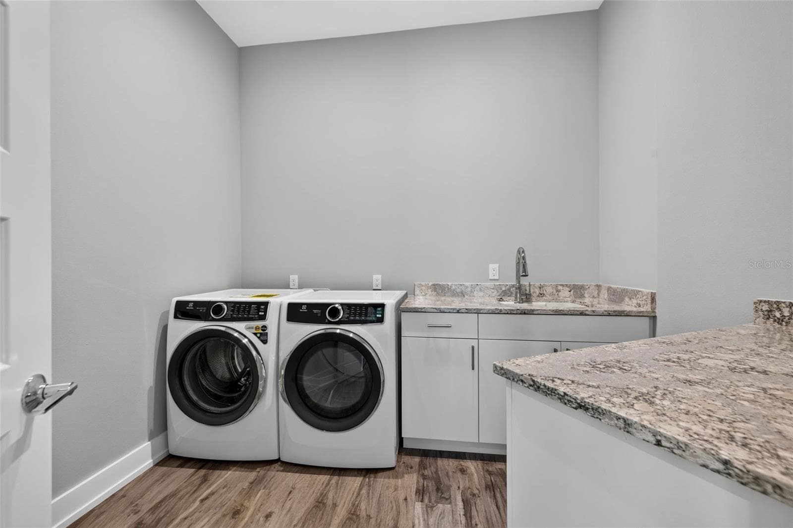 Spacious interior laundry. - 10209 GULF BLVD, TREASURE ISLAND