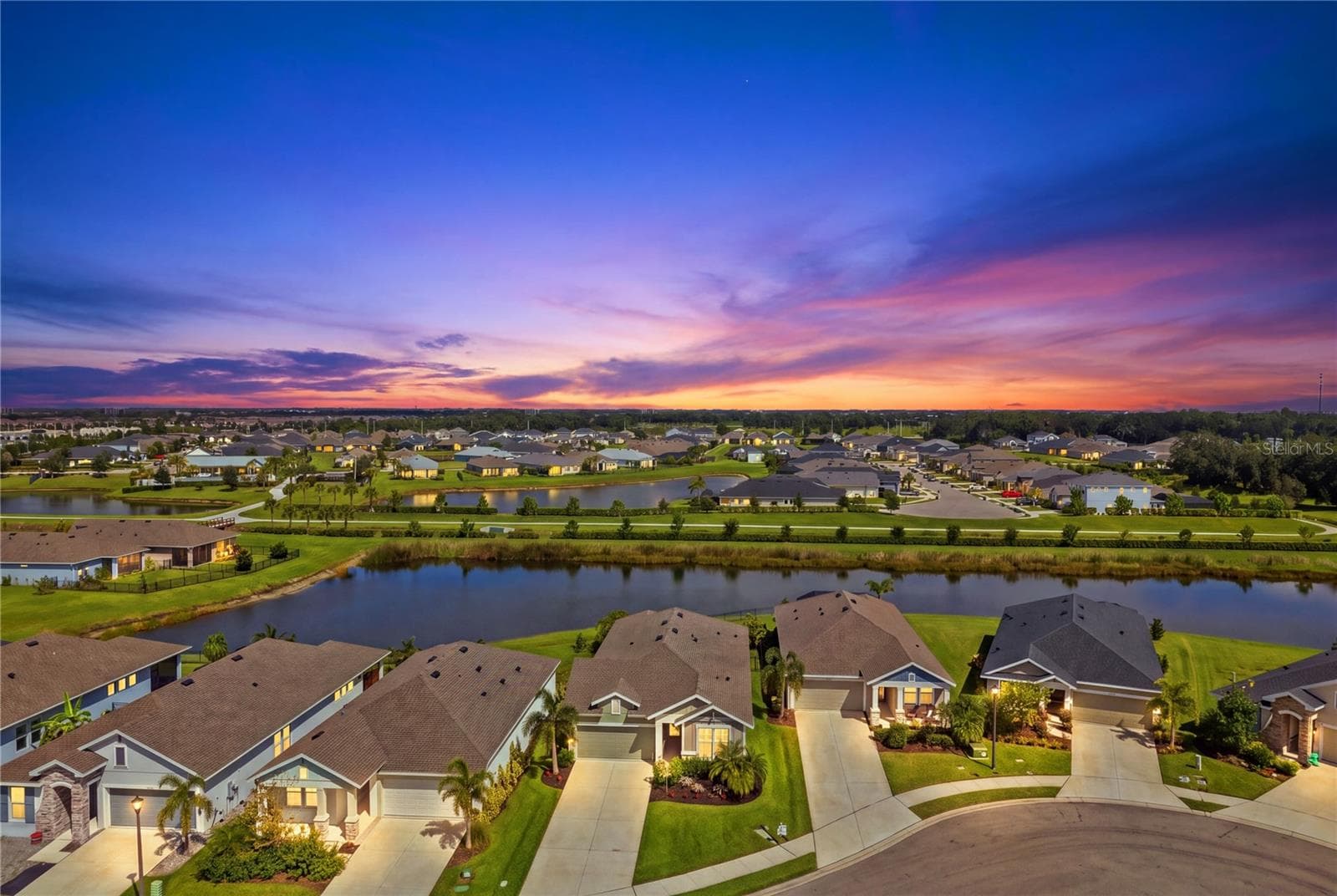 Single Family Residence at 11836 CATAWBA CV, PARRISH, photo 3 of 97