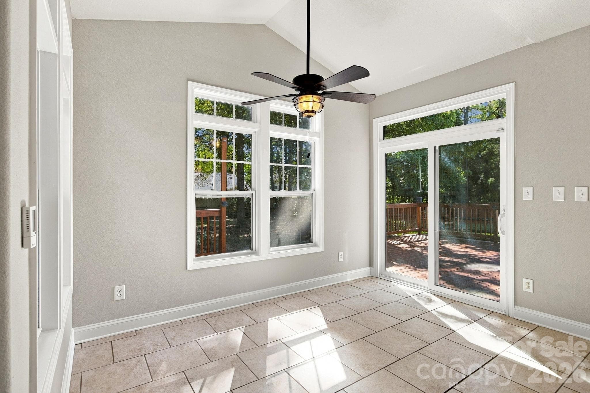 Single Family Residence at 1513 Bucklebury Court, Charlotte, photo 7 of 48