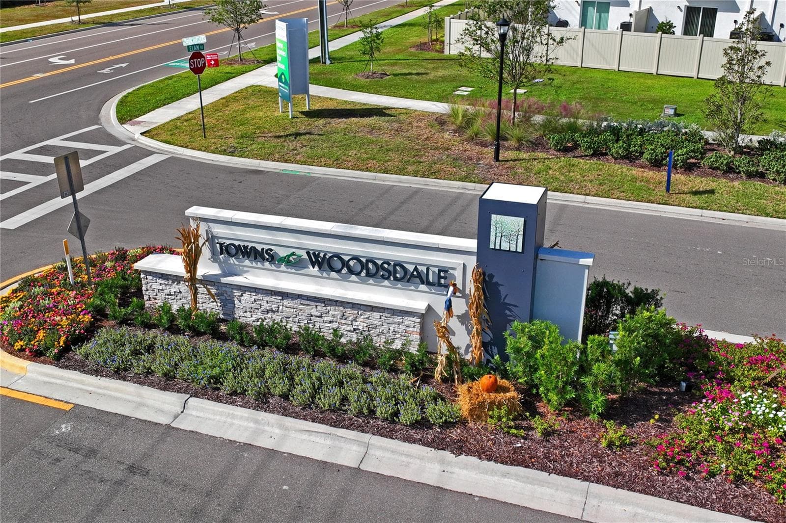 Community sign - 8580 BOLD CYPRESS LN, WESLEY CHAPEL