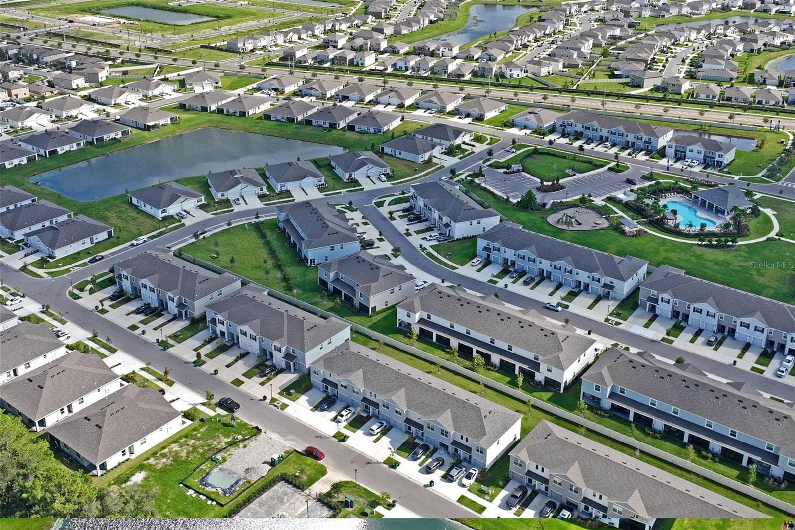 Bird's view of community - 8580 BOLD CYPRESS LN, WESLEY CHAPEL