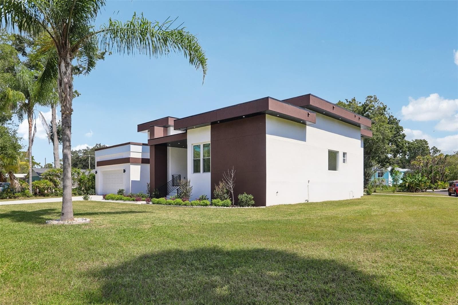 Single Family Residence at 806 LAMONT PL, TEMPLE TERRACE, photo 3 of 66