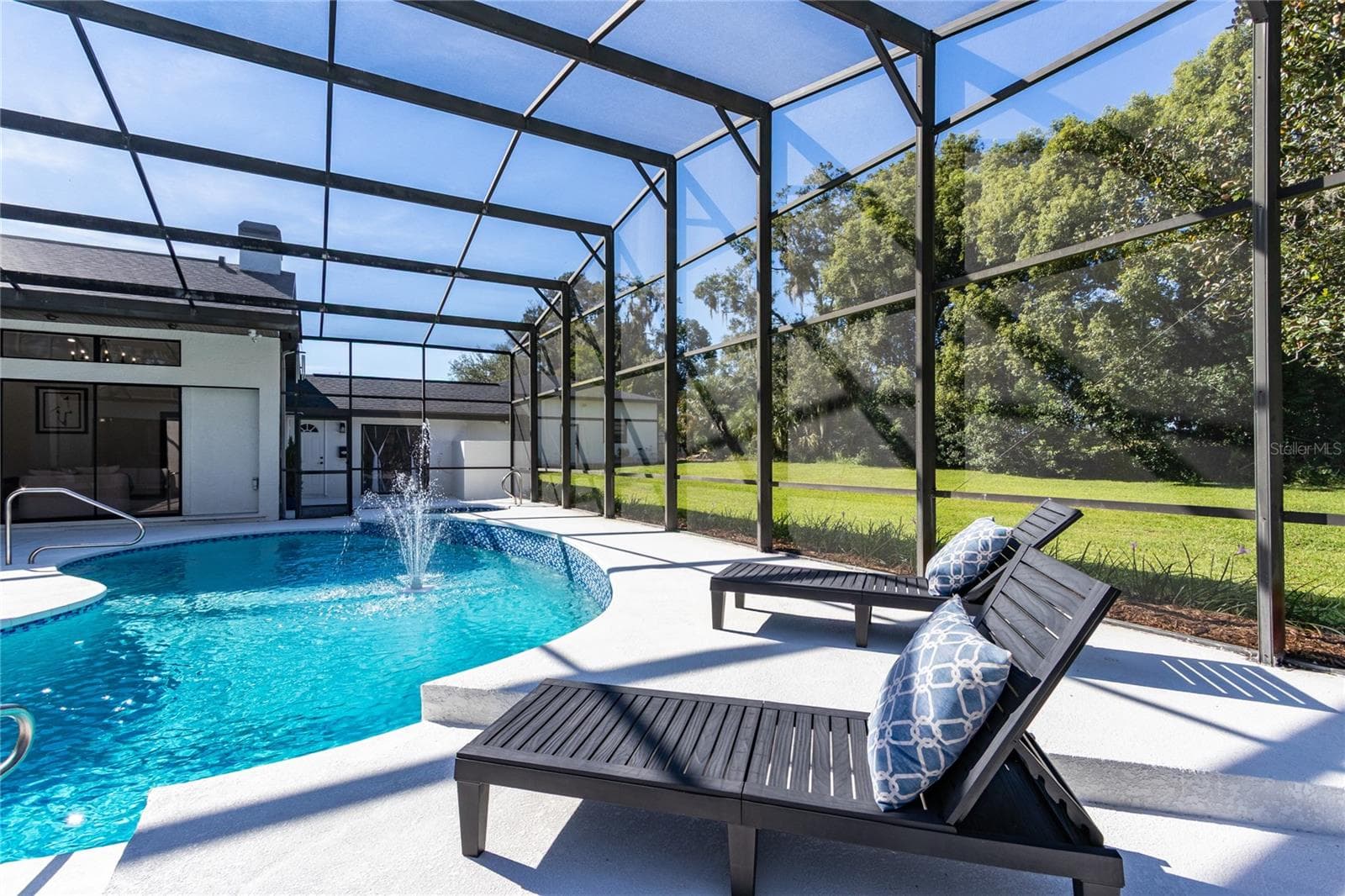Plenty of deck space! - 32305 PASCO RD, SAN ANTONIO
