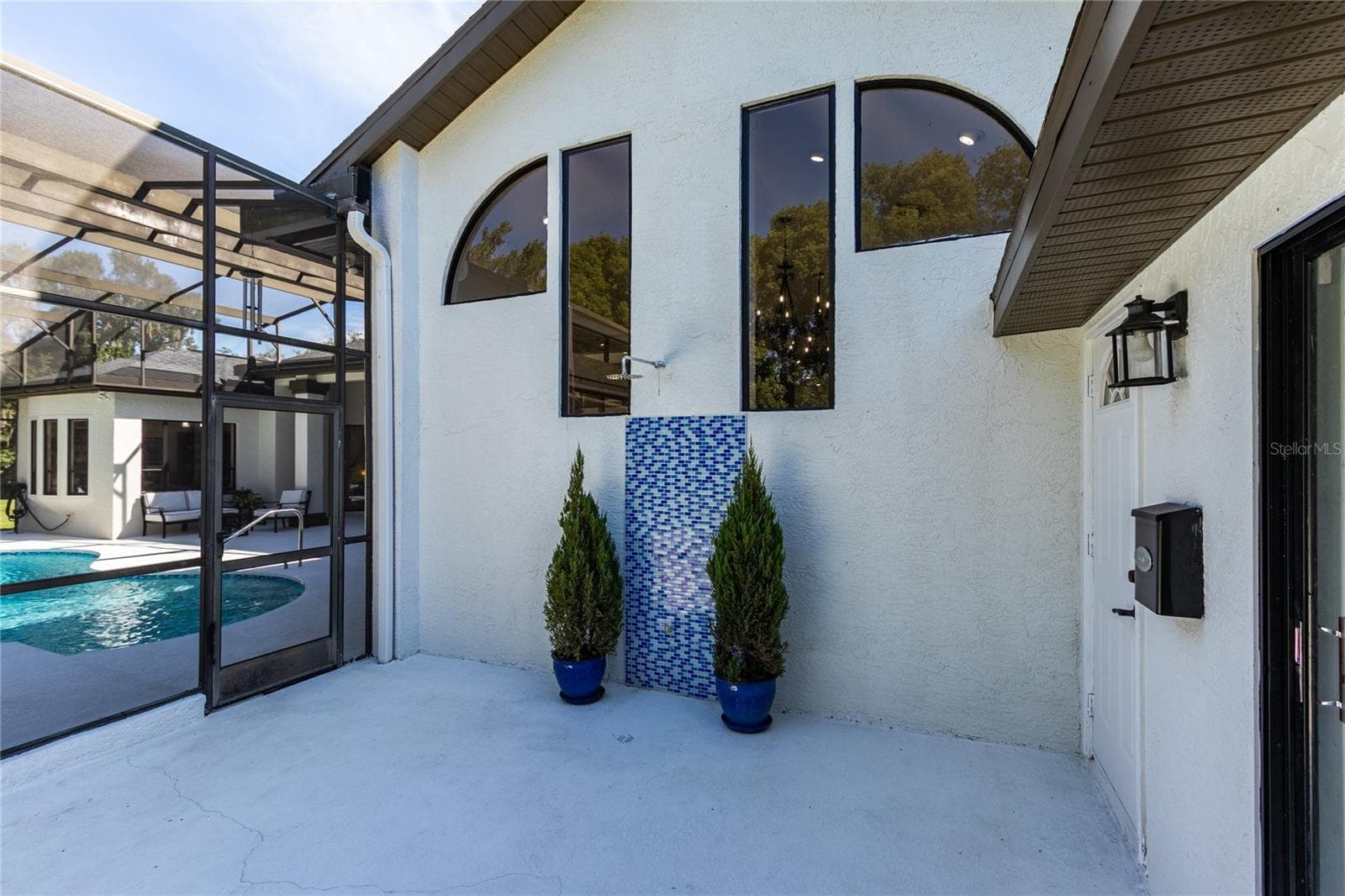 Outdoor shower! - 32305 PASCO RD, SAN ANTONIO