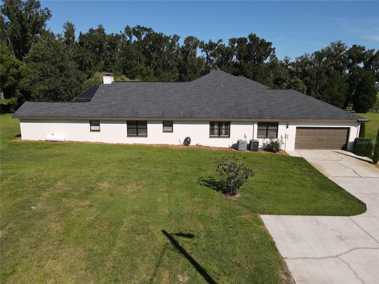 2 car oversized garage! - 32305 PASCO RD, SAN ANTONIO