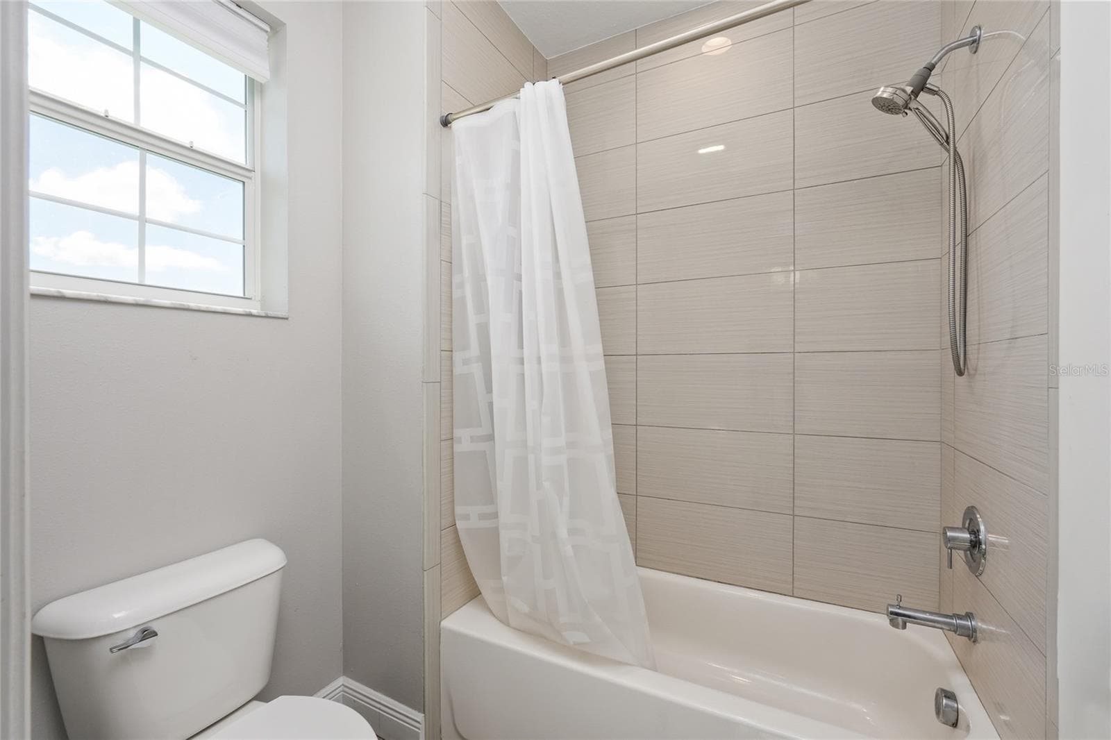 Single Family Residence at 16306 WILD MALLARD DR, ODESSA, photo 29 of 42