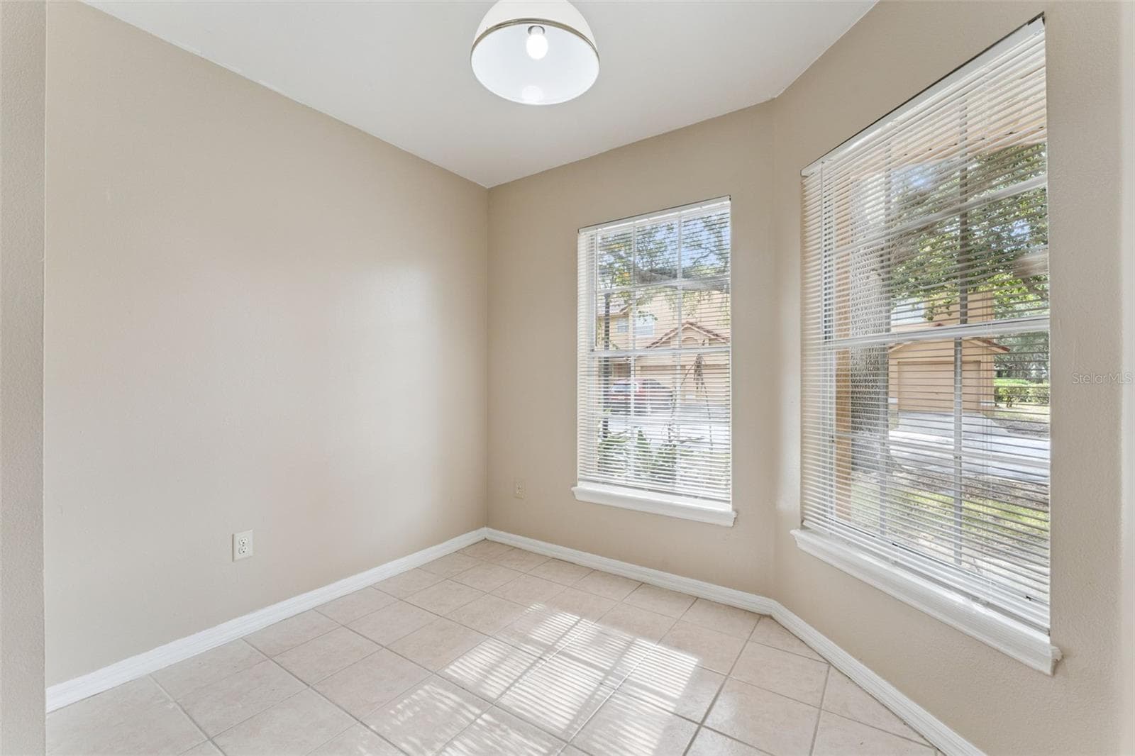 Condominium at 1192 N FAIRWAY DR #1192, APOPKA, photo 8 of 27