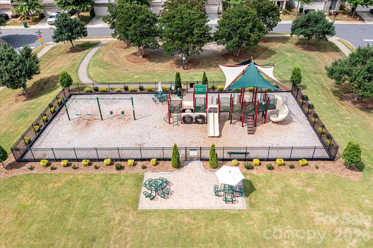 Townhouse at 4350 Park South Station Boulevard, Charlotte, photo 27 of 27