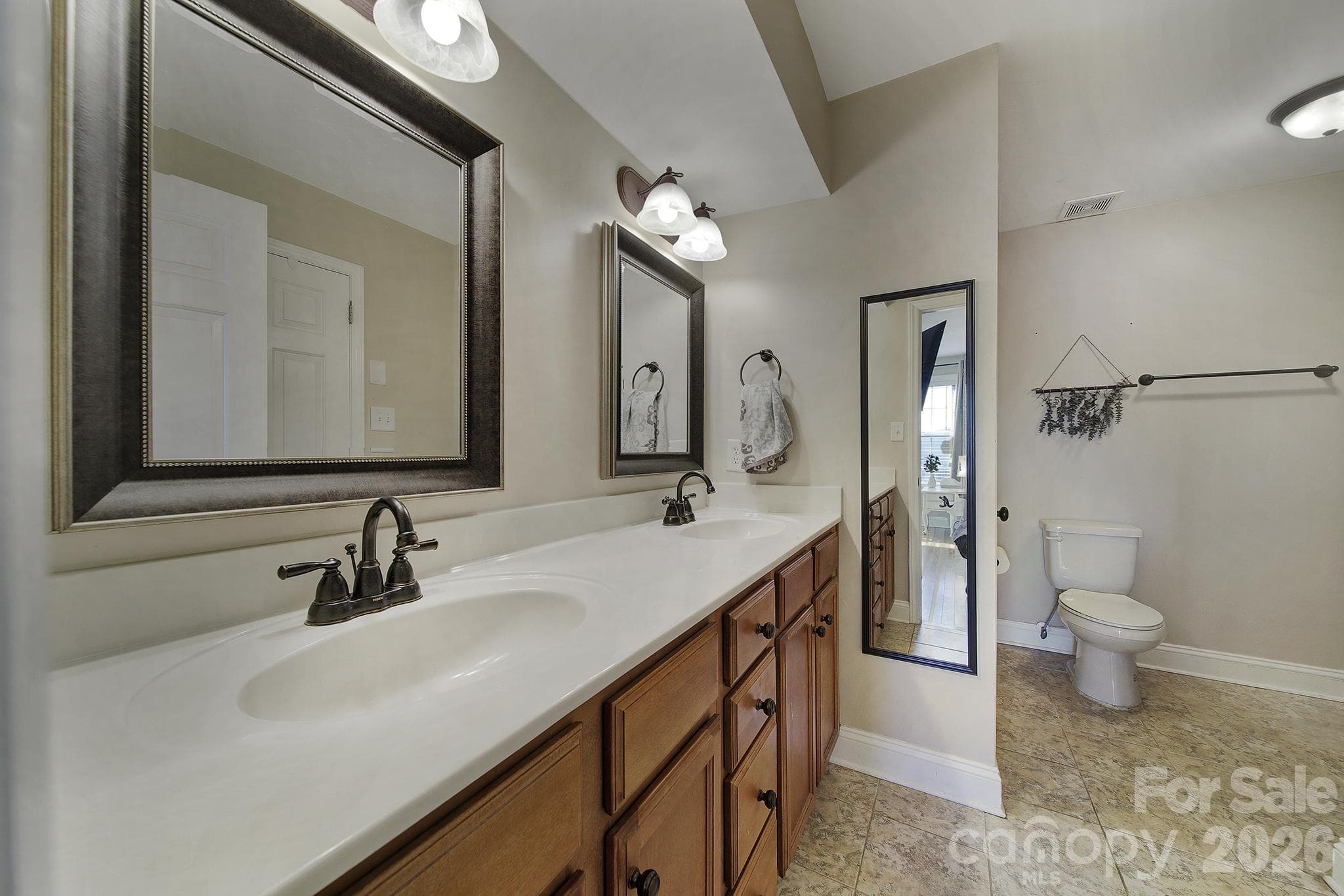 Condominium at 1821 Fairlawn Court, Rock Hill, photo 15 of 27