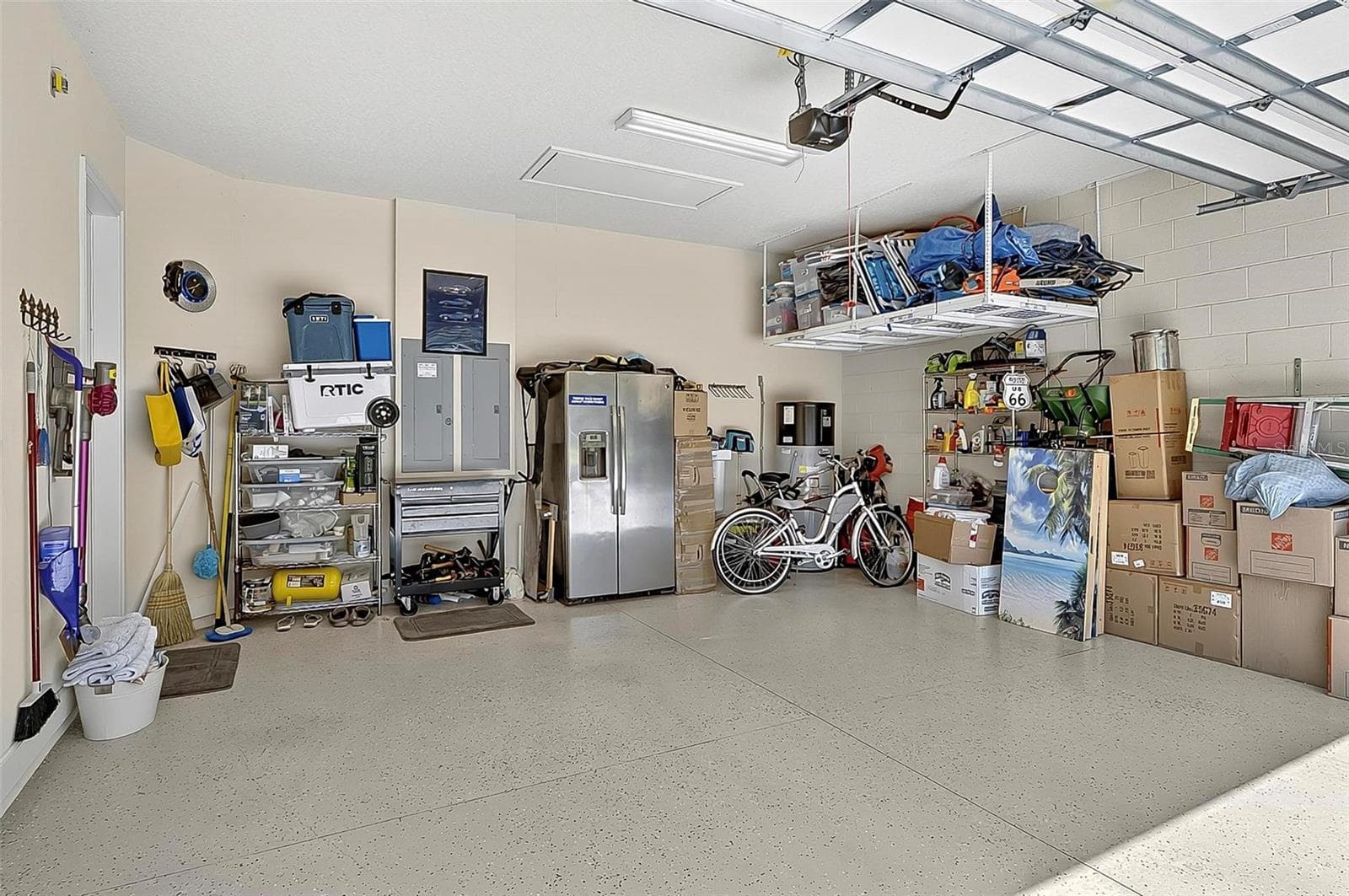 Garage - 1 N PARK LN, PALM COAST