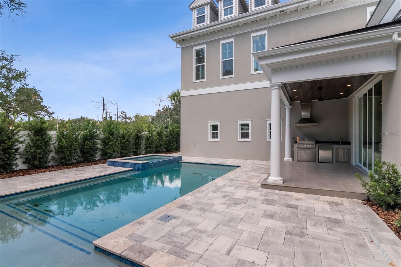Plenty of room for outdoor recreation - 4706 W SAN JOSE ST, TAMPA