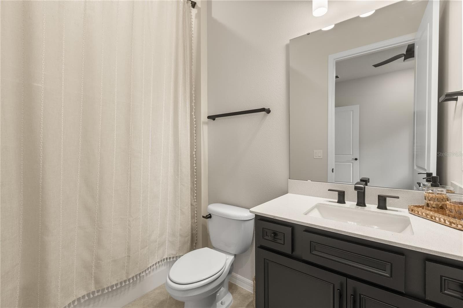 Bathroom for bedroom 2 - 4348 SUNSET PRESERVE BLVD, ORLANDO