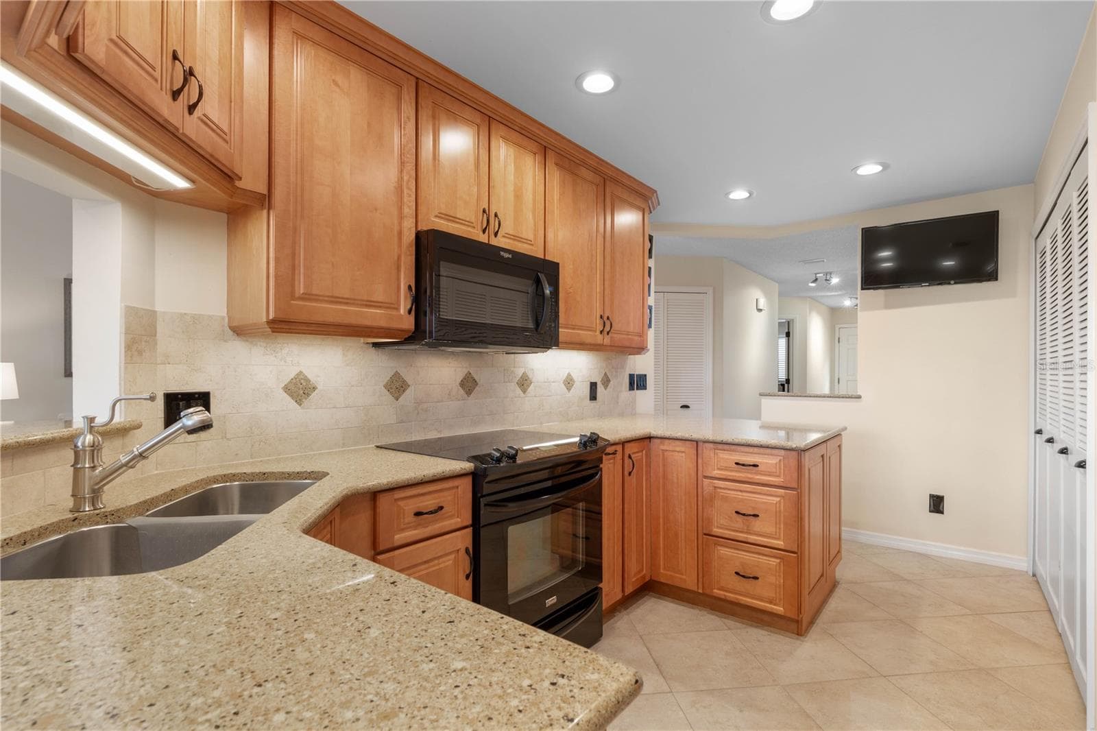 Townhouse at 53 RIVERS EDGE LN, PALM COAST, photo 26 of 91