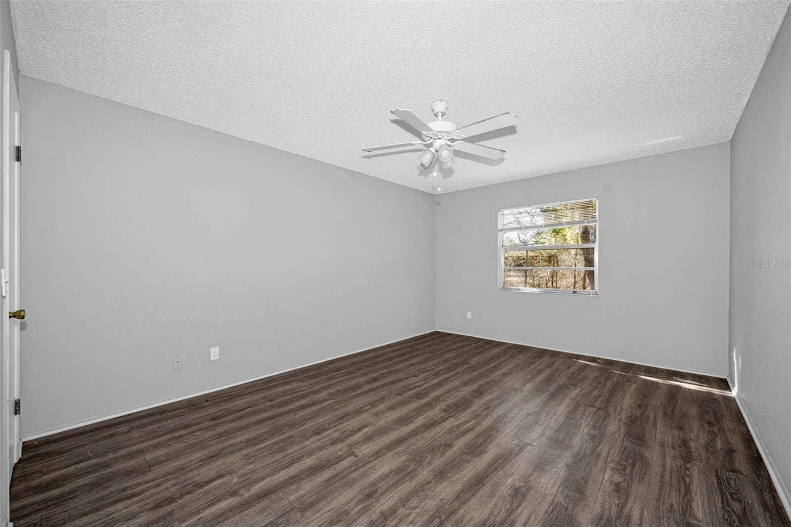 Single Family Residence at 12813 KELLYWOOD CIR, HUDSON, photo 9 of 14