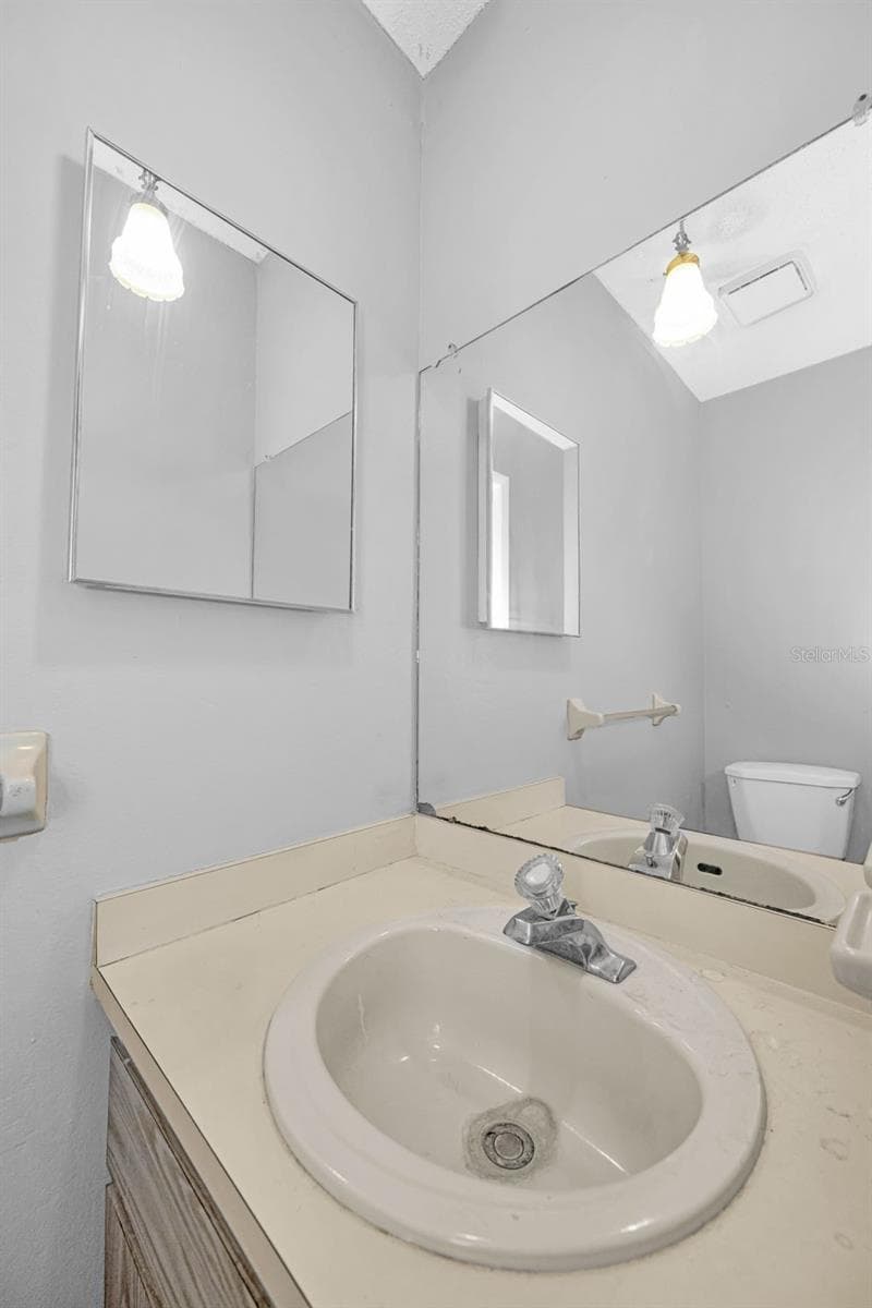 Single Family Residence at 12813 KELLYWOOD CIR, HUDSON, photo 10 of 14