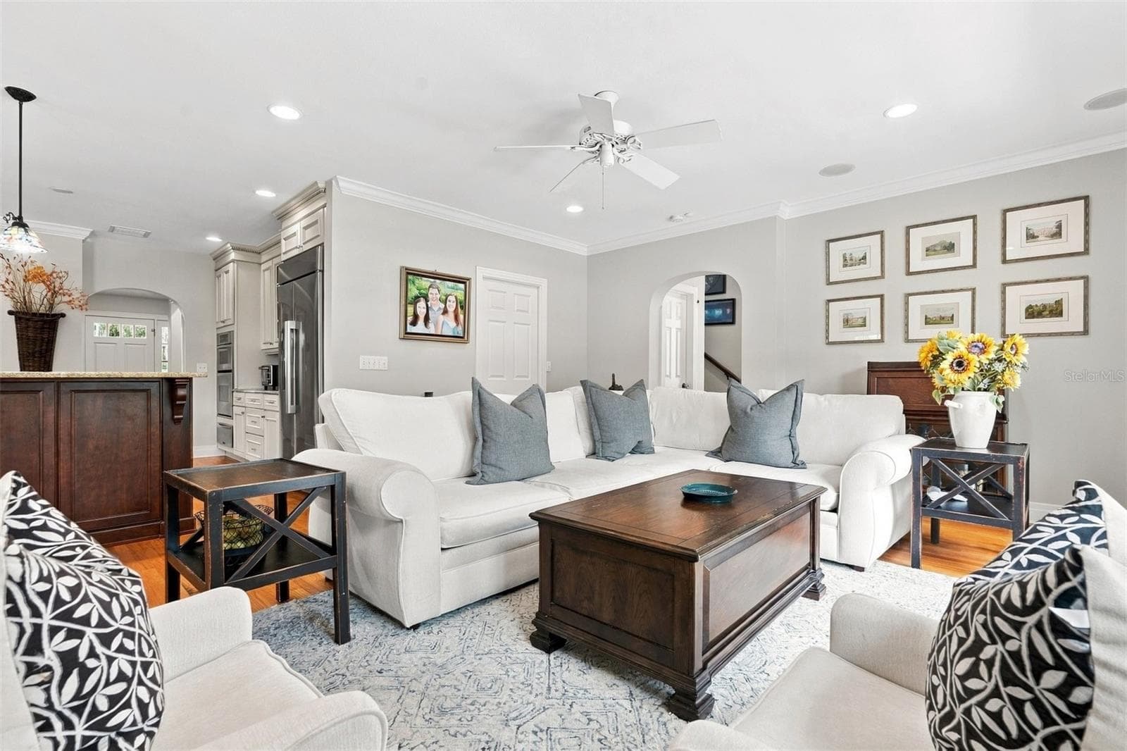 Family room - 729 ALAMEDA ST, ORLANDO