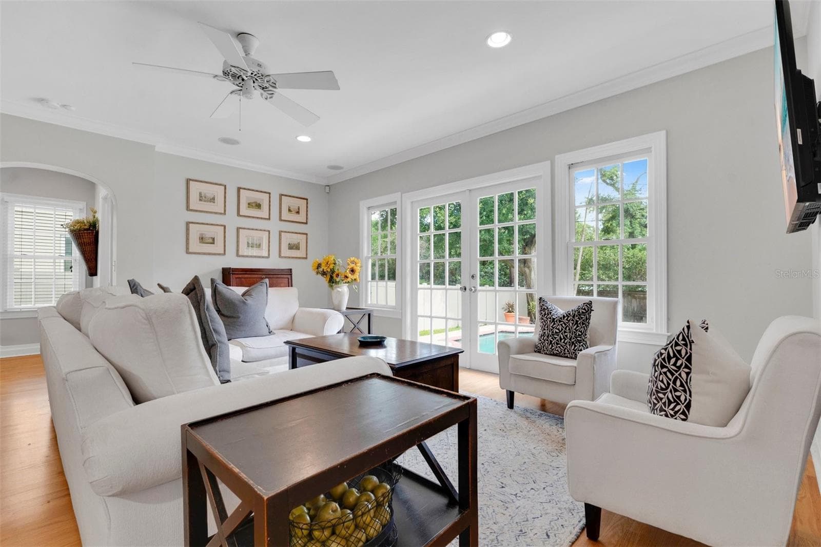 Family room - 729 ALAMEDA ST, ORLANDO