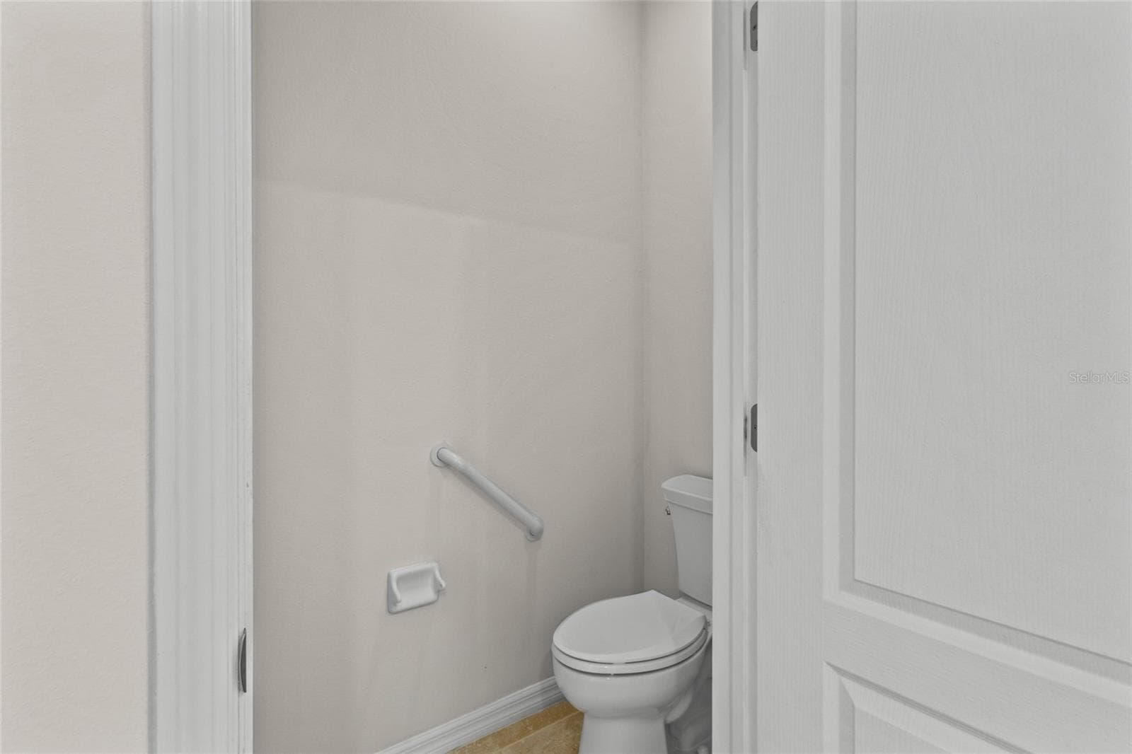 Primary WC - 2924 ORIOLE DR, SARASOTA