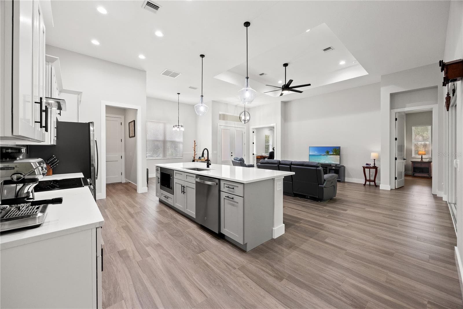 Single Family Residence at 400 S MOON DR, VENICE, photo 9 of 42