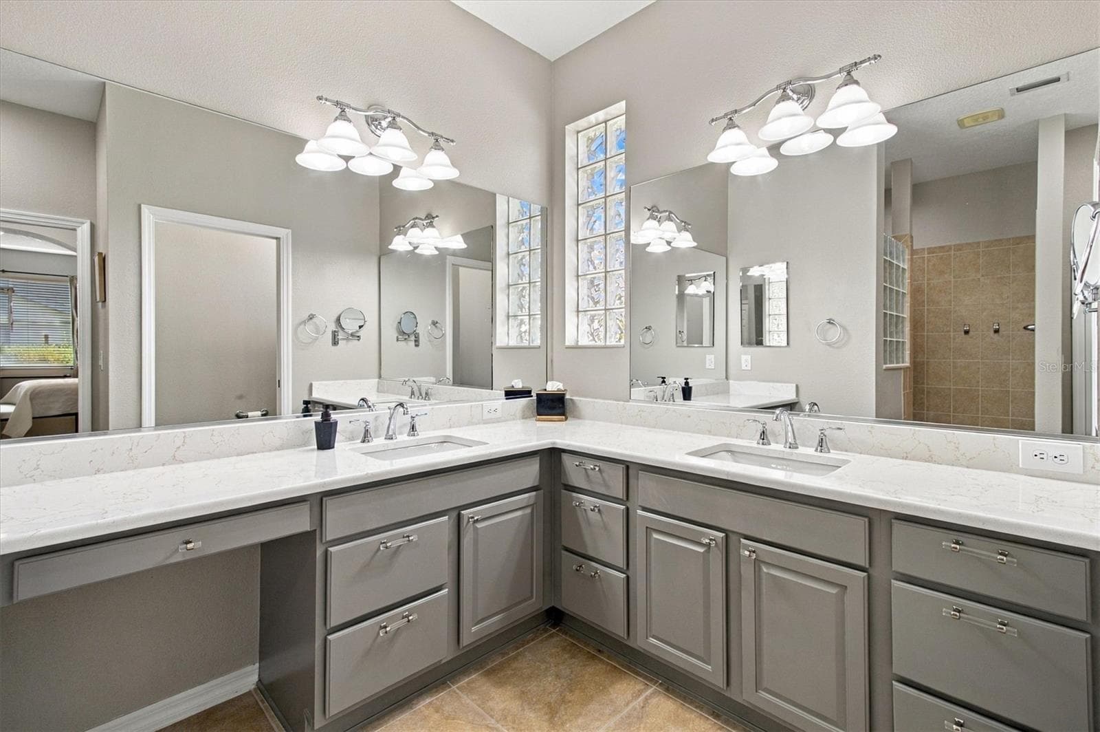 Single Family Residence at 2701 DAFFODIL CT, THE VILLAGES, photo 20 of 43