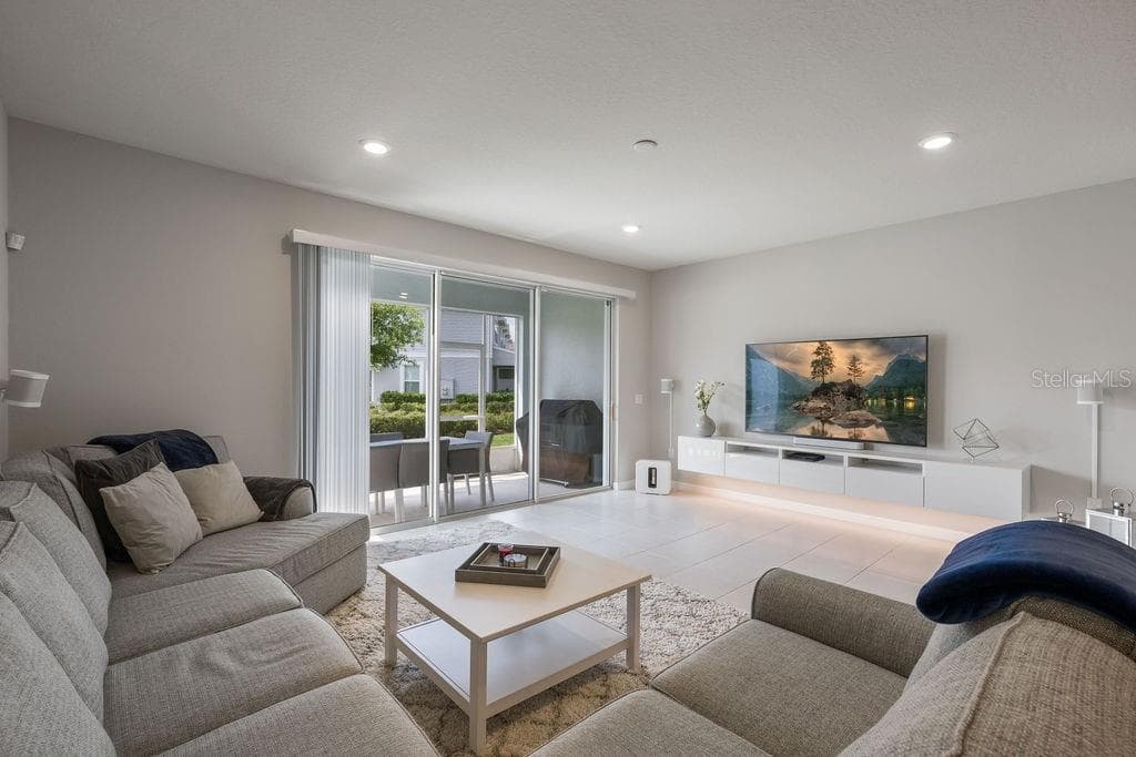 Townhouse at 3954 PLAINVIEW DR, ORLANDO, photo 11 of 30