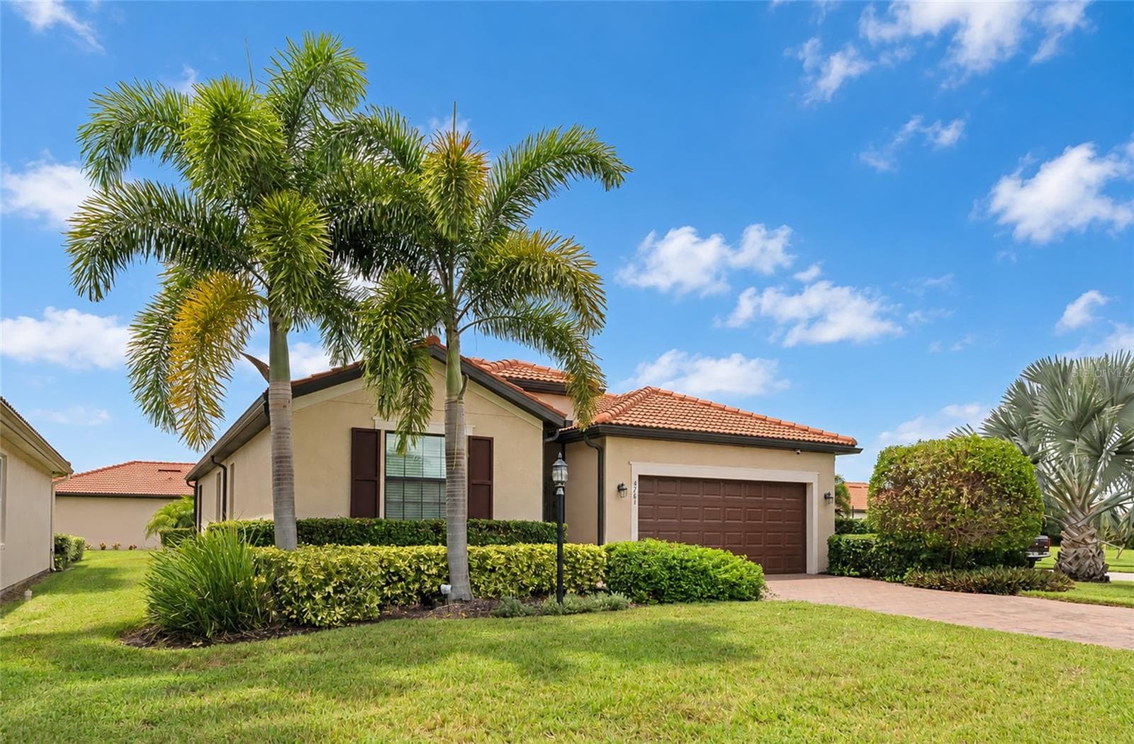 Single Family Residence at 4761 ROYAL DORNOCH CIR, BRADENTON, photo 4 of 36