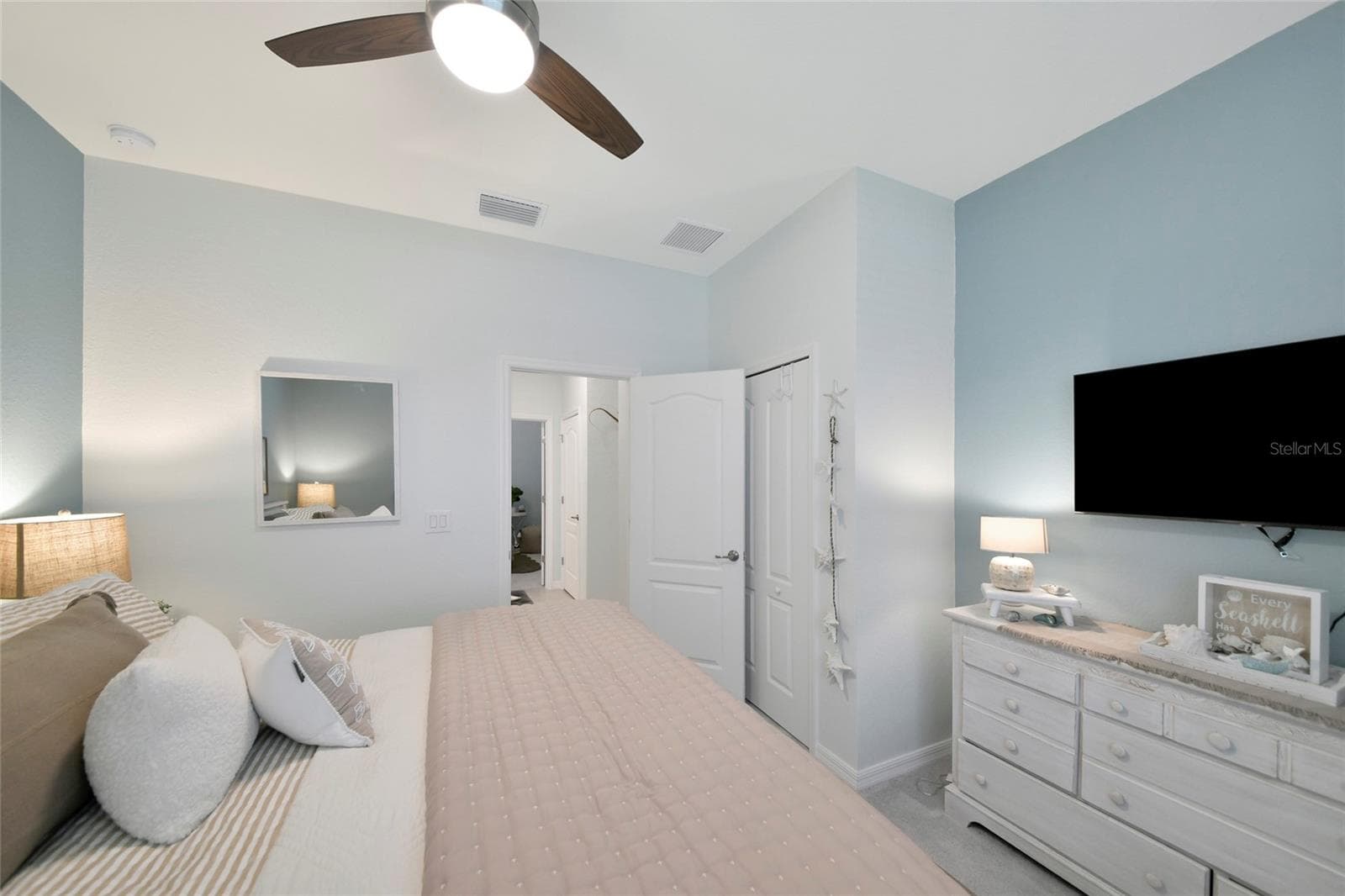 Single Family Residence at 4761 ROYAL DORNOCH CIR, BRADENTON, photo 18 of 36
